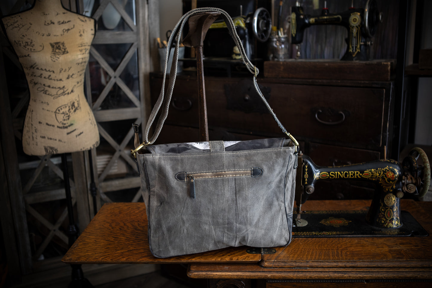 Full Moon Recycled Medium Canvas Laptop Bag