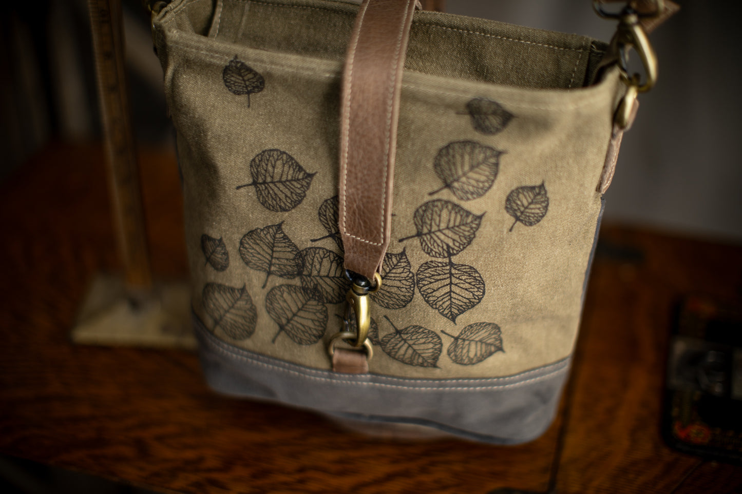 Leaves Recycled Medium Canvas Sling