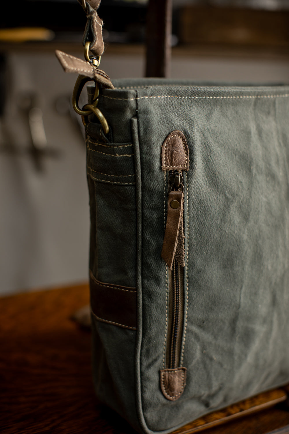 Mountin Recycled Medium Canvas Sling With Concealed Carry